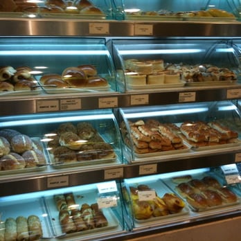 Fay Da Bakery - Bakeries Near Me - New York, New York