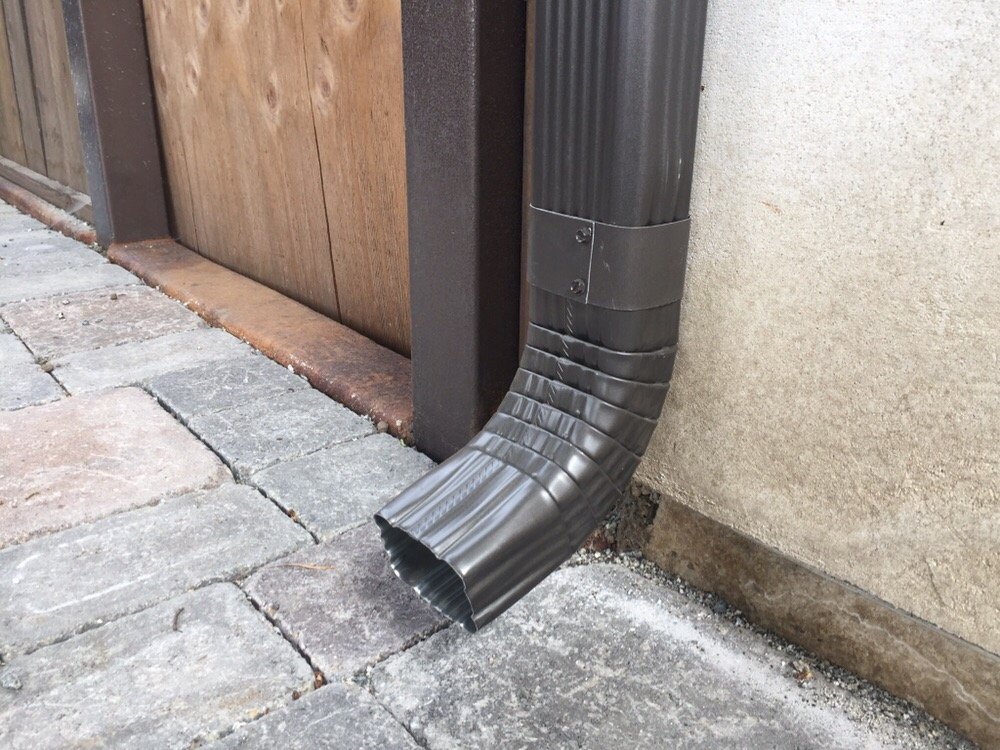 DONCO CUSTOM SCREEN & CONTINUOUS RAIN GUTTERS Updated June 2024 904 E Douglas Ave, Visalia