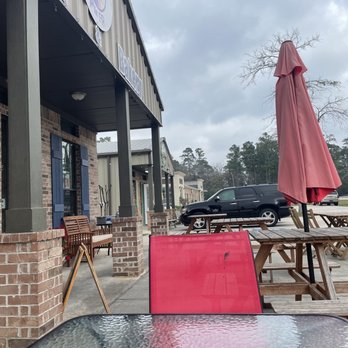 Victory Pie - Outside seating - Coffee & Tea Near Me - Tomball, Texas Victory Pie - Outside seating - Coffee & Tea Near Me - Tomball, Texas