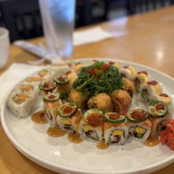 Sushi House - Assorted sushi rolls