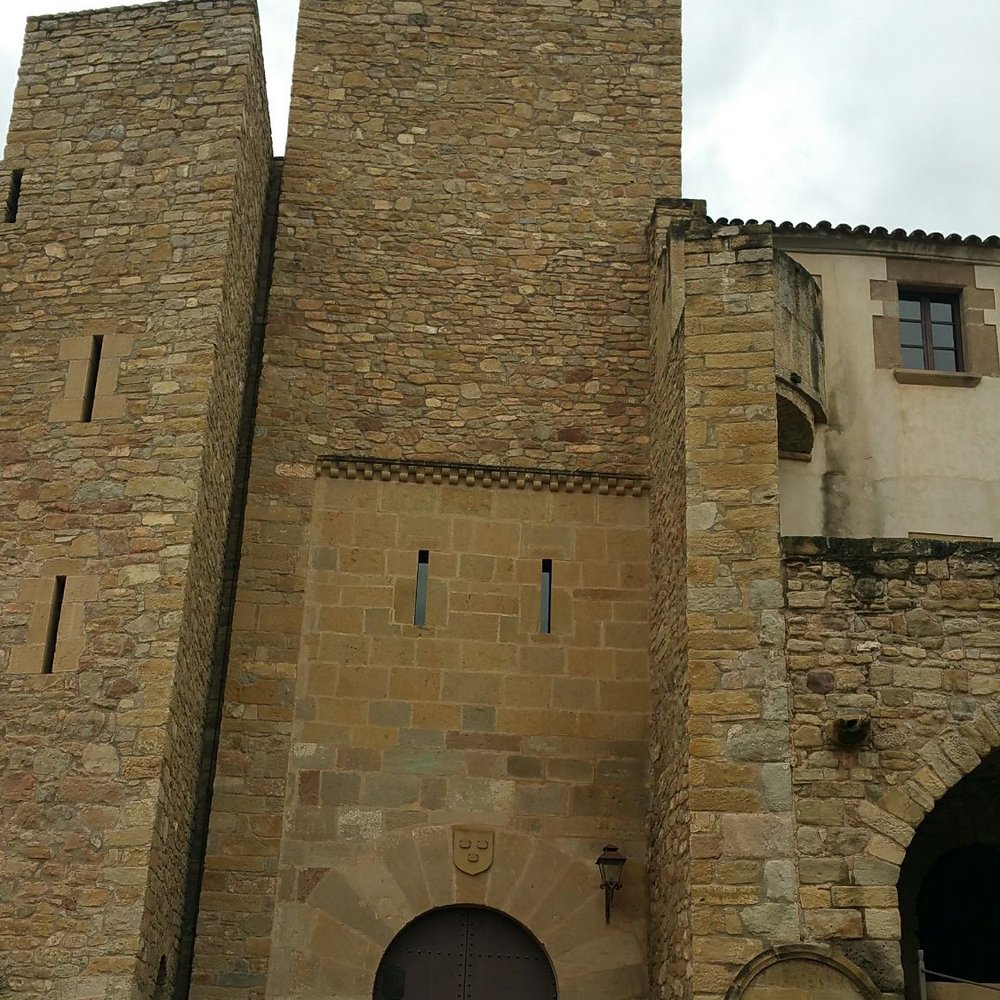 Castlexperience - Wine Tours Near Me - Barcelona, B