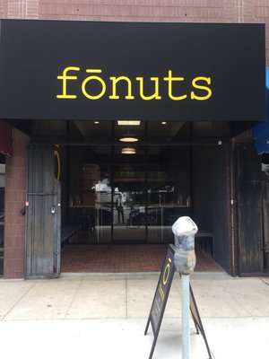 fōnuts donut bakery by null