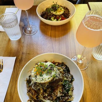 Sunny Side Breakfast - Hilo Moco, Jjapaguri, and Raspberry Lemonade Mimosas - Breakfast & Brunch Near Me - Sacramento, California Sunny Side Breakfast - Hilo Moco, Jjapaguri, and Raspberry Lemonade Mimosas - Breakfast & Brunch Near Me - Sacramento, California