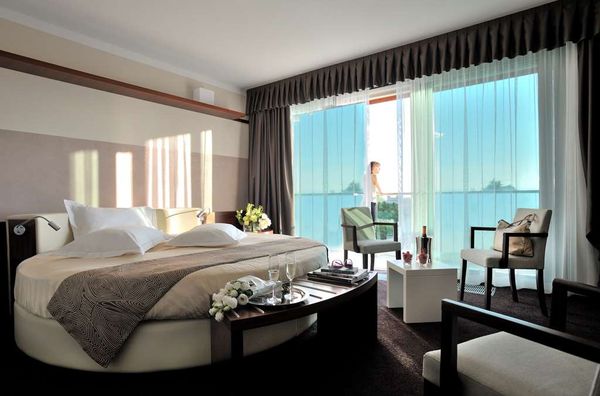 Aqualux Hotel Spa Suite & Bardolino by null