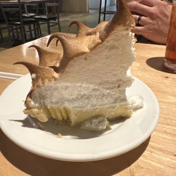 Captain Craig's Restaurant - Key Lime Pie - Seafood Near Me - Tavernier, Florida