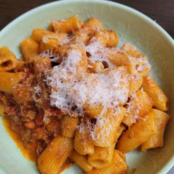 Annabelle's Kitchen - Rigatoni bolognese - Pizza Near Me - Calgary, Alberta Annabelle's Kitchen - Rigatoni bolognese - Pizza Near Me - Calgary, Alberta