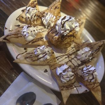 Dos Amigos - Sopapillas with fried ice cream - Mexican Near Me - Pompano Beach, Florida Dos Amigos - Sopapillas with fried ice cream - Mexican Near Me - Pompano Beach, Florida