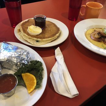 North Star Diner - Breakfast burrito, blueberry pancake, and shrimp and grits - Bars Near Me - Seattle, Washington North Star Diner - Breakfast burrito, blueberry pancake, and shrimp and grits - Bars Near Me - Seattle, Washington