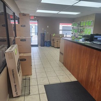 Extra Space Storage - Office - Self Storage Near Me - La Porte, Texas