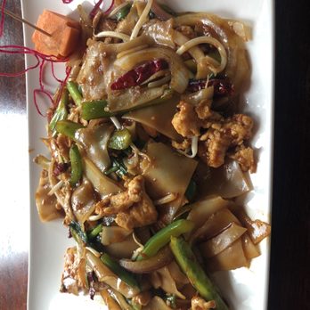 Mandarin Asian Bistro - Drunken chicken noodles - Ramen Near Me - Jacksonville, North Carolina Mandarin Asian Bistro - Drunken chicken noodles - Ramen Near Me - Jacksonville, North Carolina