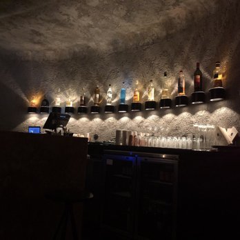 Toca da Raposa - Cocktail Bars Near Me - Lisbon, 11