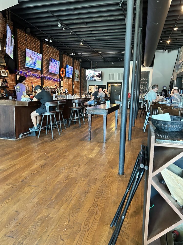 Tight Lines Pub & Brewing Company