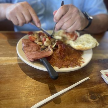 Nadeen's Hermitage Haven - Full Breakfast* - Breakfast & Brunch Near Me - Hermitage, Tennessee