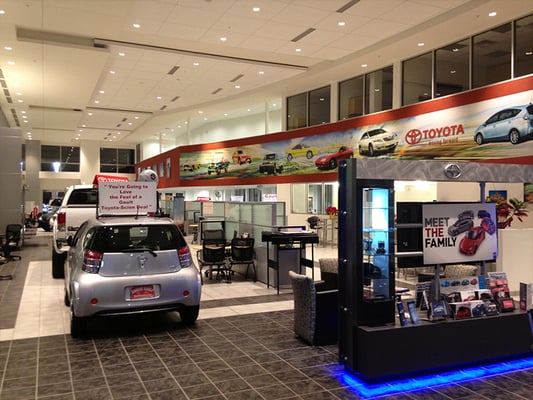 GAULT TOYOTA - Updated August 2025 - 23 Photos & 34 Reviews - 2205 ...