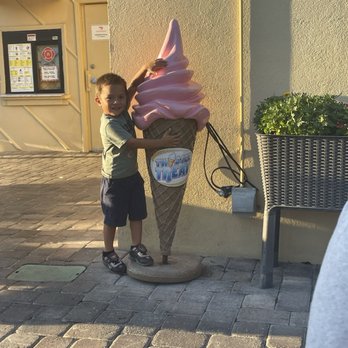 Twistee Treat of Ocoee - Patio - Ice Cream & Frozen Yogurt Near Me - Ocoee, Florida Twistee Treat of Ocoee - Patio - Ice Cream & Frozen Yogurt Near Me - Ocoee, Florida