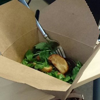 Love Chix - Most depressing lunch I've ever had.. - Chicken Shop Near Me - Toronto, Ontario