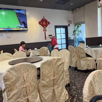 No 8 on the Bund - Seating - Shanghainese Near Me - San Gabriel, California No 8 on the Bund - Seating - Shanghainese Near Me - San Gabriel, California