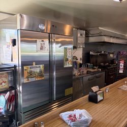Candy's Merrimac Cafe - Open kitchen