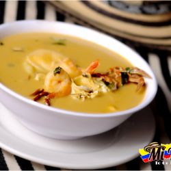 Mariscada: Coconut´s Milk, Fish Fillet, Shrimp, Crab and Assorted seafood. Side of Rice and Tortillas. Leche de Coco, Filete de pescado,