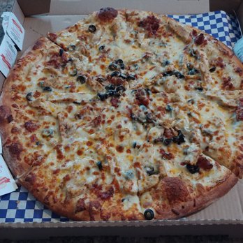 Coloradough Pizza - Parker flavor with added black olives. Really good! - Pizza Near Me - Aurora, Colorado Coloradough Pizza - Parker flavor with added black olives. Really good! - Pizza Near Me - Aurora, Colorado