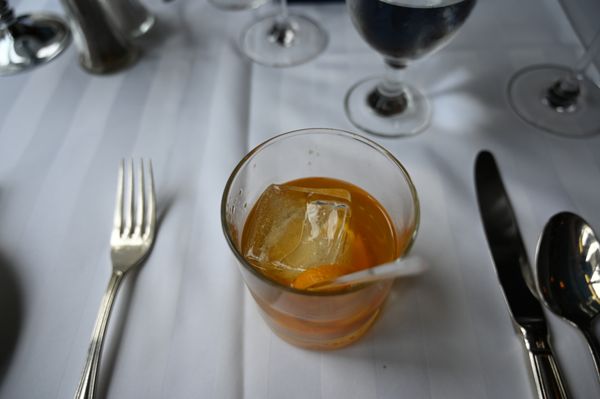 LE CONTINENTAL - Cuisine Française - Fruits de Mer / Homard / Steak - Flambé by null