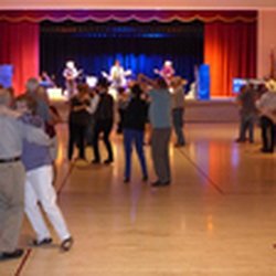 Country Dance Club - Enjoying the occasional band