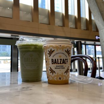 Balzac's - Up Express - Matcha Latte - Coffee & Tea Near Me - Toronto, Ontario Balzac's - Up Express - Matcha Latte - Coffee & Tea Near Me - Toronto, Ontario