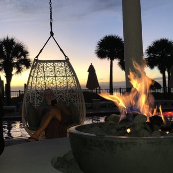 Harry's Beach Bar - Bars Near Me - Saint Pete Beach, Florida