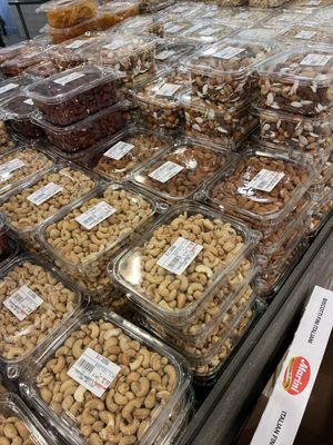 Peachy's Market & Grill by null