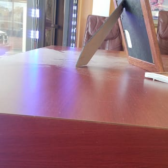 Get Nails - The top of the seating area to dry your toe nails after a pedicure. - Nail Salons Near Me - Atlanta, Georgia