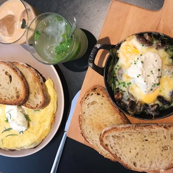 Federal Café - Omelette with baked eggs - Breakfast & Brunch Near Me - Barcelona, B