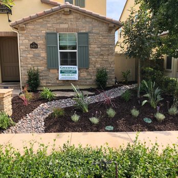 Front Yard Make Over Removed Old Plants Built Dry River Bed Front Yard Make Over Removed Old