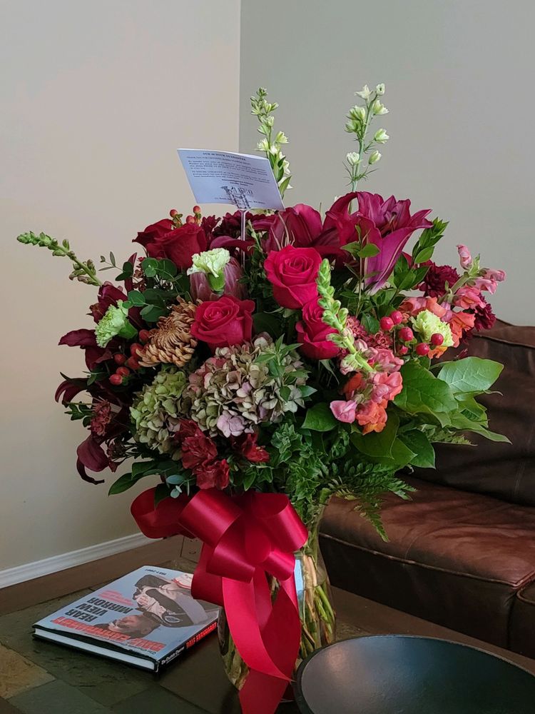 KAMEO FLOWER SHOP Updated September 2024 22 Photos & 29 Reviews