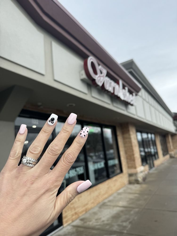 VARNISHED NAILS Updated September 2024 15 Photos & 28 Reviews 132 Grey St, East Aurora