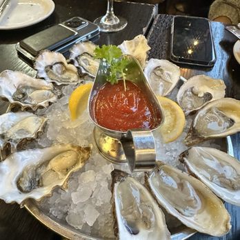Sotto Mare - Oysters on Half Shell - Seafood Near Me - San Francisco, California Sotto Mare - Oysters on Half Shell - Seafood Near Me - San Francisco, California