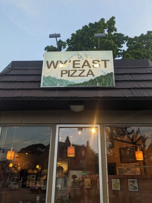 Wy'east Pizza by null