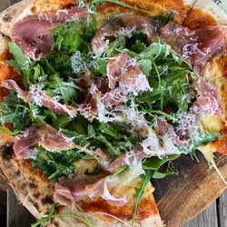 Brooklyn Patio & Eatery - Prosciutto pizza