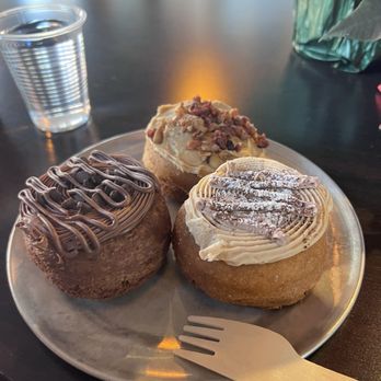 Donnie’s Donuts - Death by chocolate, maple bacon, and French toast - Coffee & Tea Near Me - Atlanta, Georgia