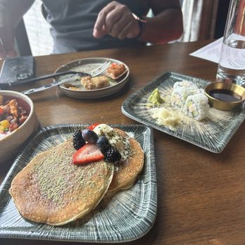 Nara-Ya - Matcha Green Tea Pancakes, Chicken and Waffles and California Roll - Sushi Bars Near Me - Washington, DC, District of Columbia