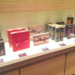 La Maison Du Chocolat - The box sets... much to choose.