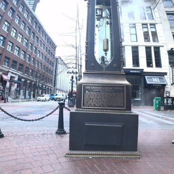 Gastown Steam Clock - Come sit with me 12/16/2017 - Landmarks & Historical Buildings Near Me - Vancouver, British Columbia