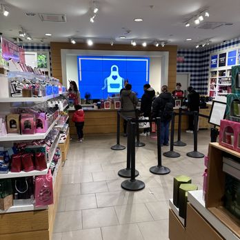 Bath & Body Works - Cosmetics & Beauty Supply Near Me - Skokie, Illinois Bath & Body Works - Cosmetics & Beauty Supply Near Me - Skokie, Illinois