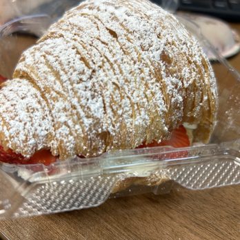 Glutenus Maximus Bakehouse - Strawberry Shortcake Croissant - Bakeries Near Me - Vista, California
