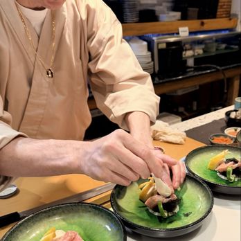 Hihimanu Sushi - Delish!!! - Sushi Bars Near Me - Honolulu, Hawaii Hihimanu Sushi - Delish!!! - Sushi Bars Near Me - Honolulu, Hawaii