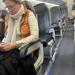 Eagle County Regional Airport - EGE - Photo from friend who made it on- only first class was allowed on, Over 40 open seats and all of our luggage is gone.