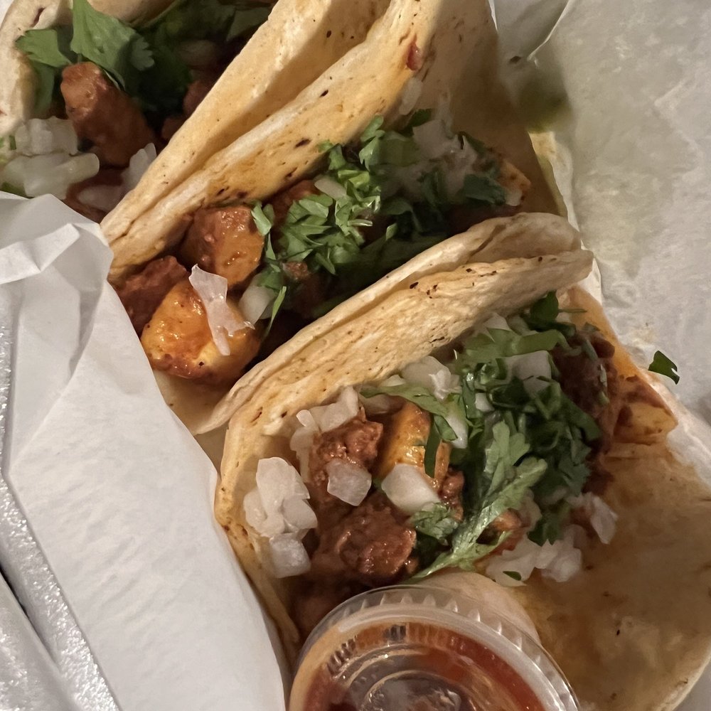 Los Chilangos - Tacos Al pastor - Mexican Near Me - Miami, Florida Los Chilangos - Tacos Al pastor - Mexican Near Me - Miami, Florida