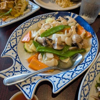 Thai Paradise - Thai Near Me - Pickerington, Ohio