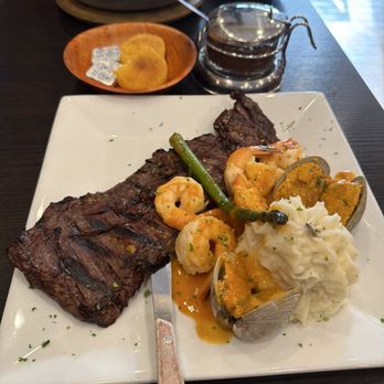 Villa De Colombia - Colombian Near Me - Hackensack, New Jersey