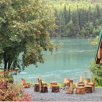 Kenai River Drifter's Lodge - View on the lovely property - Rafting/Kayaking Near Me - Cooper Landing, Alaska Kenai River Drifter's Lodge - View on the lovely property - Rafting/Kayaking Near Me - Cooper Landing, Alaska