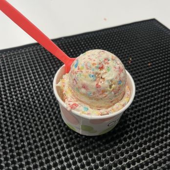 Creamistry - Fruity Pebbles - Desserts Near Me - Irving, Texas